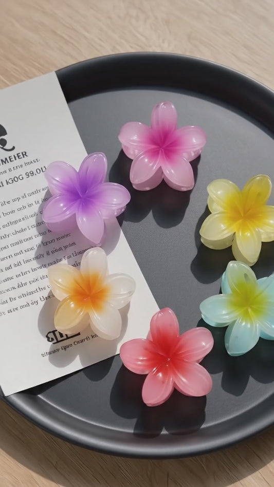 🌸🌼Beautiful Flower Hair Claw Clip – Elegant & Trendy! ✨🌸
‎