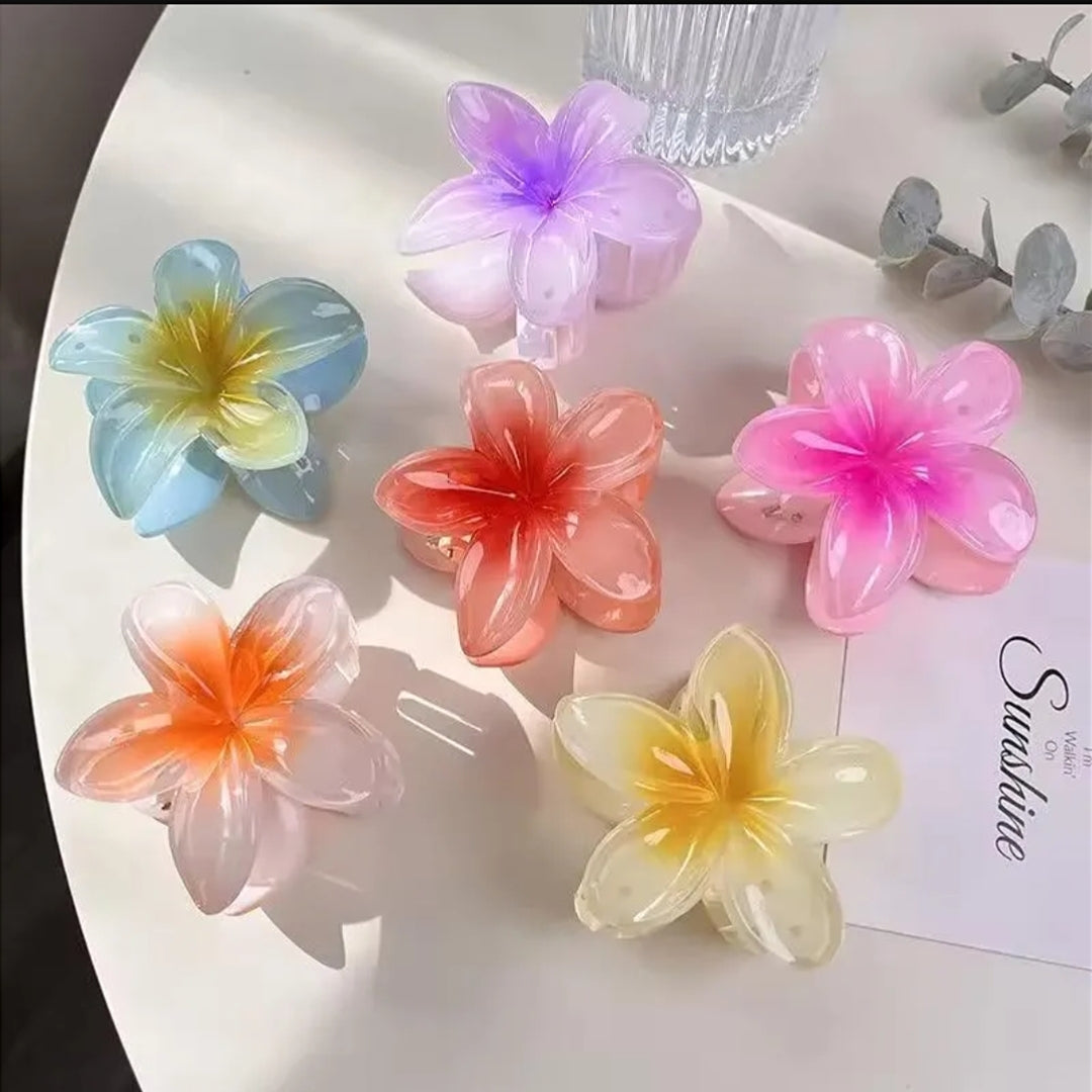 🌸🌼Beautiful Flower Hair Claw Clip – Elegant & Trendy! ✨🌸
‎