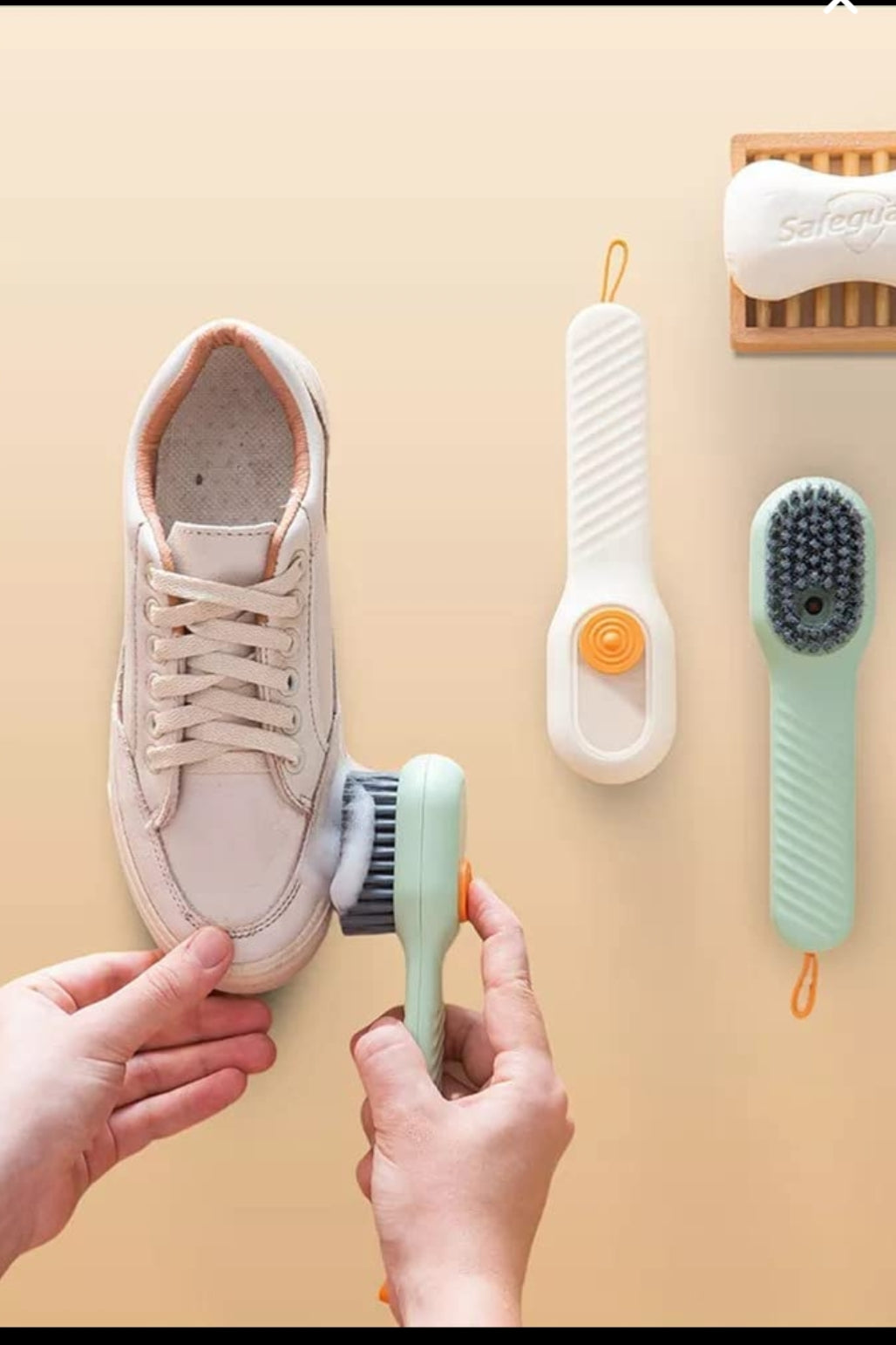 2-in-1 Liquid Dispensing Cleaning Brush 🧽👟
‎